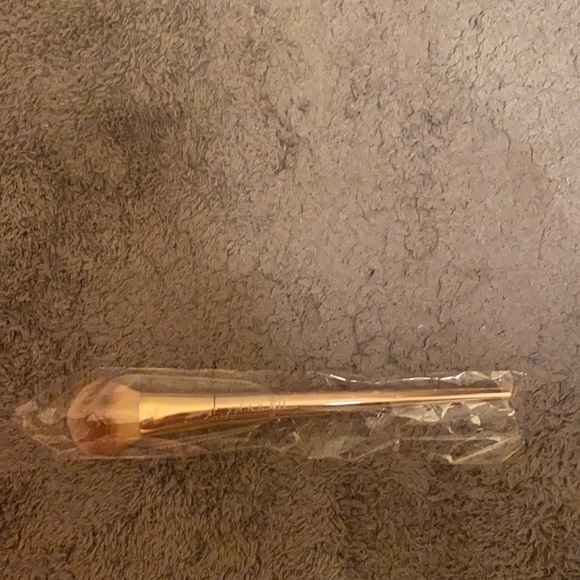 Ipsy glam bag including makeup - Picture 2 of 9